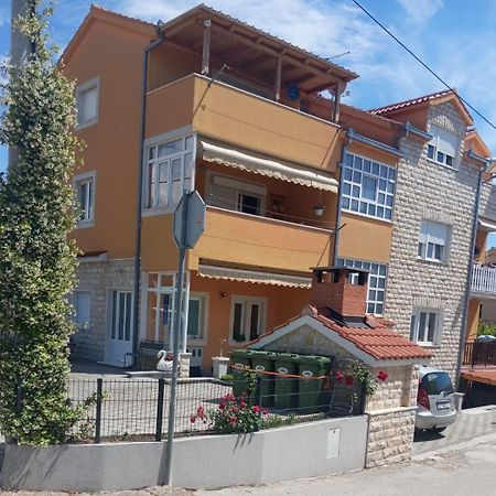 Kaštela Apartment Radalj מראה חיצוני תמונה